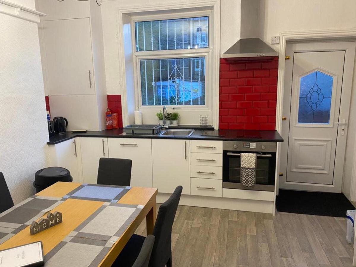 St Pauls Rd - Townhouse Accommodation Bradford  Exteriör bild